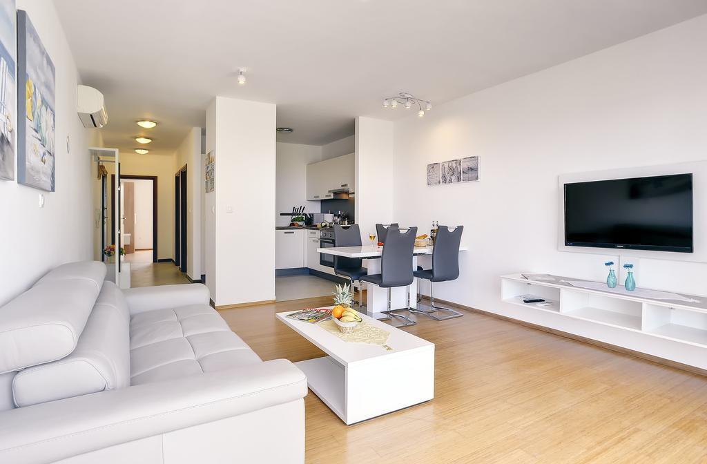 Apartments Vea Pula Extérieur photo